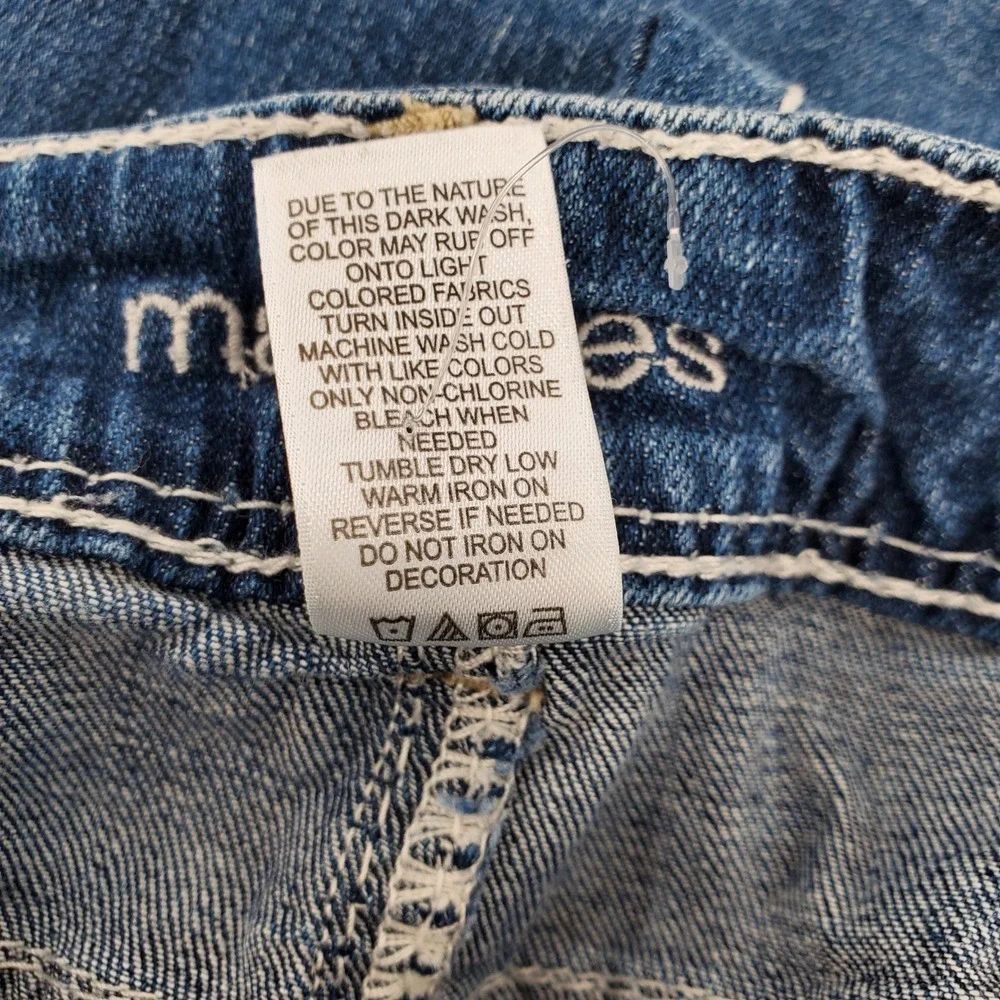 Maurices Juniors 5 / 6 Distressed Straight Leg Stretch Denim Jeans‎ Pre-Owned